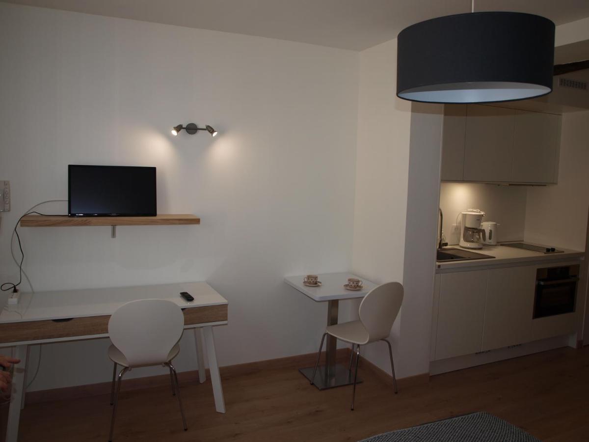 Appart Face Au Mail Limoges Exteriör bild