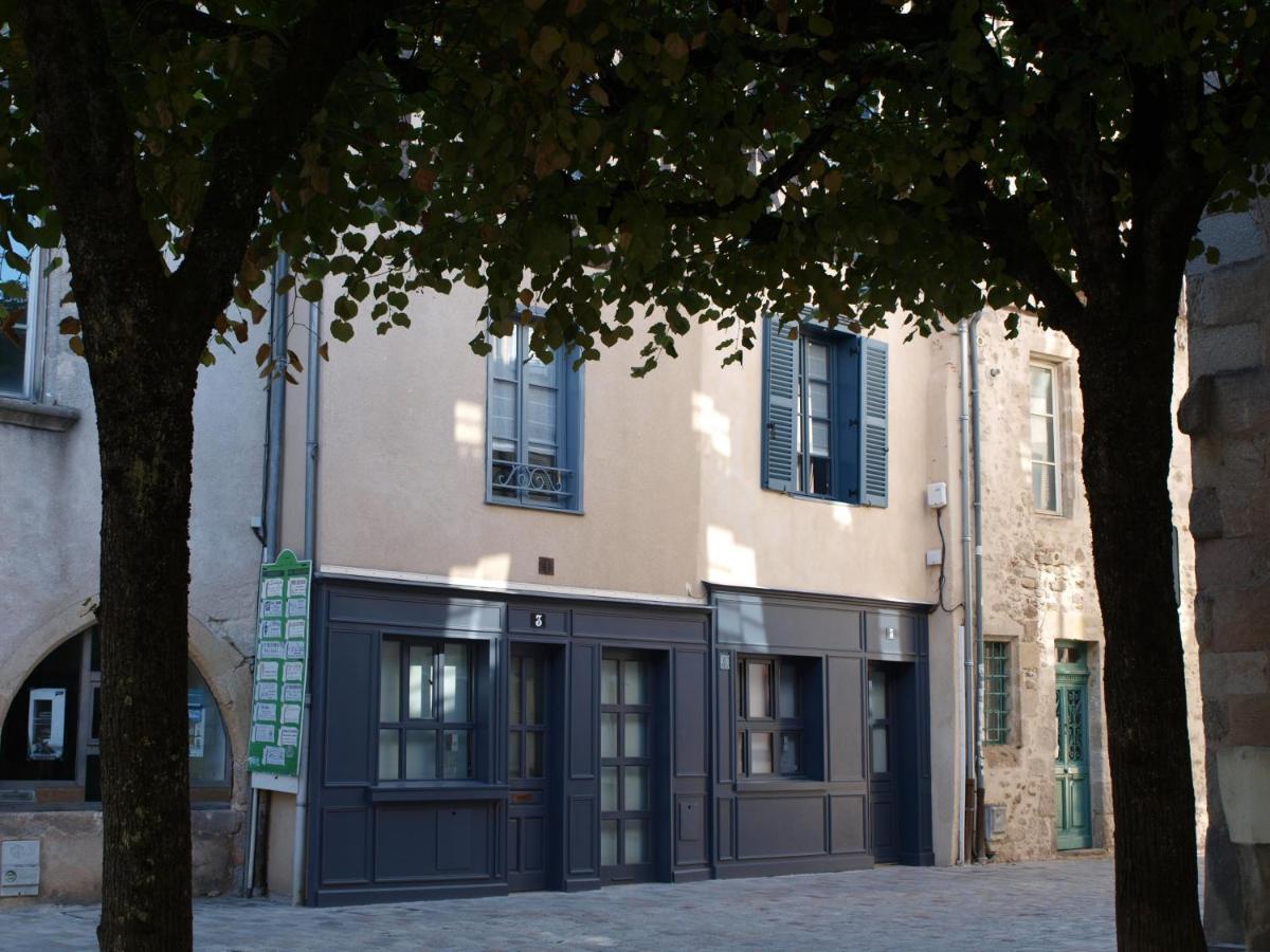 Appart Face Au Mail Limoges Exteriör bild